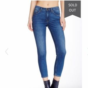 Spanx The Slim-X Cropped Jeans!